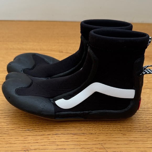 Vans Kids Black and White Water Shoes - Picture 1 of 4
